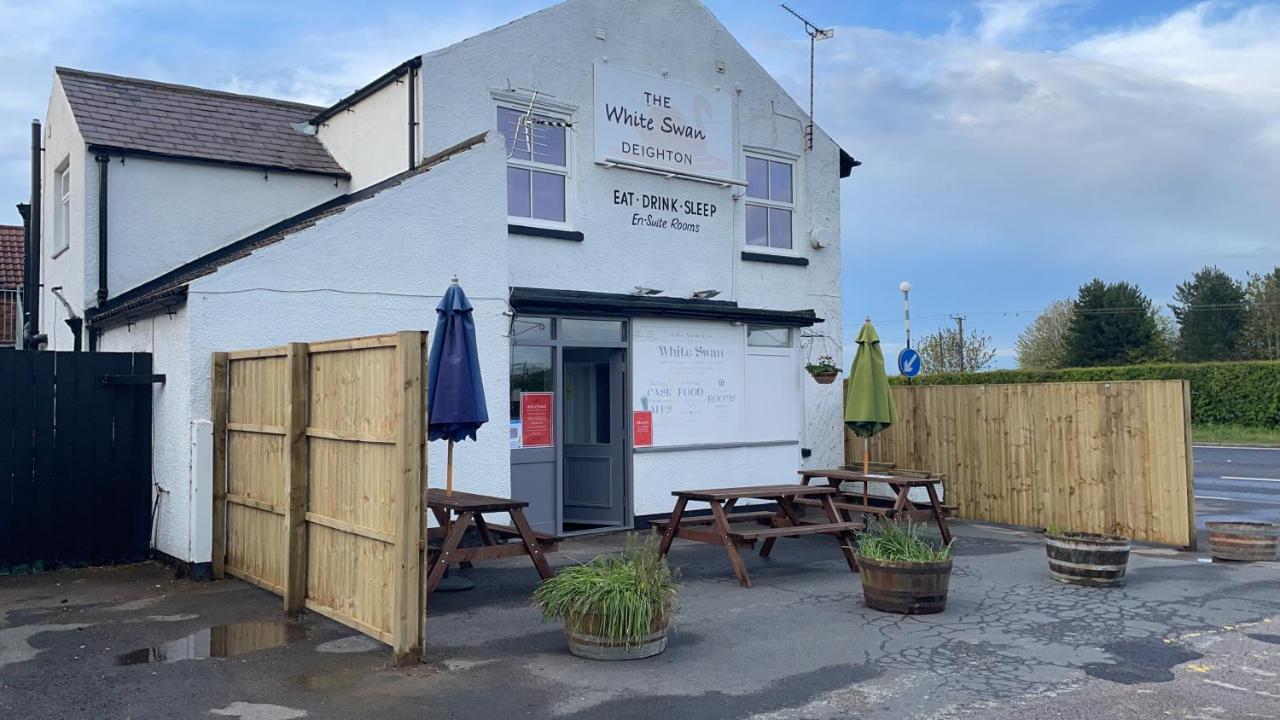 The White Swan Deighton Hotel York Exterior foto